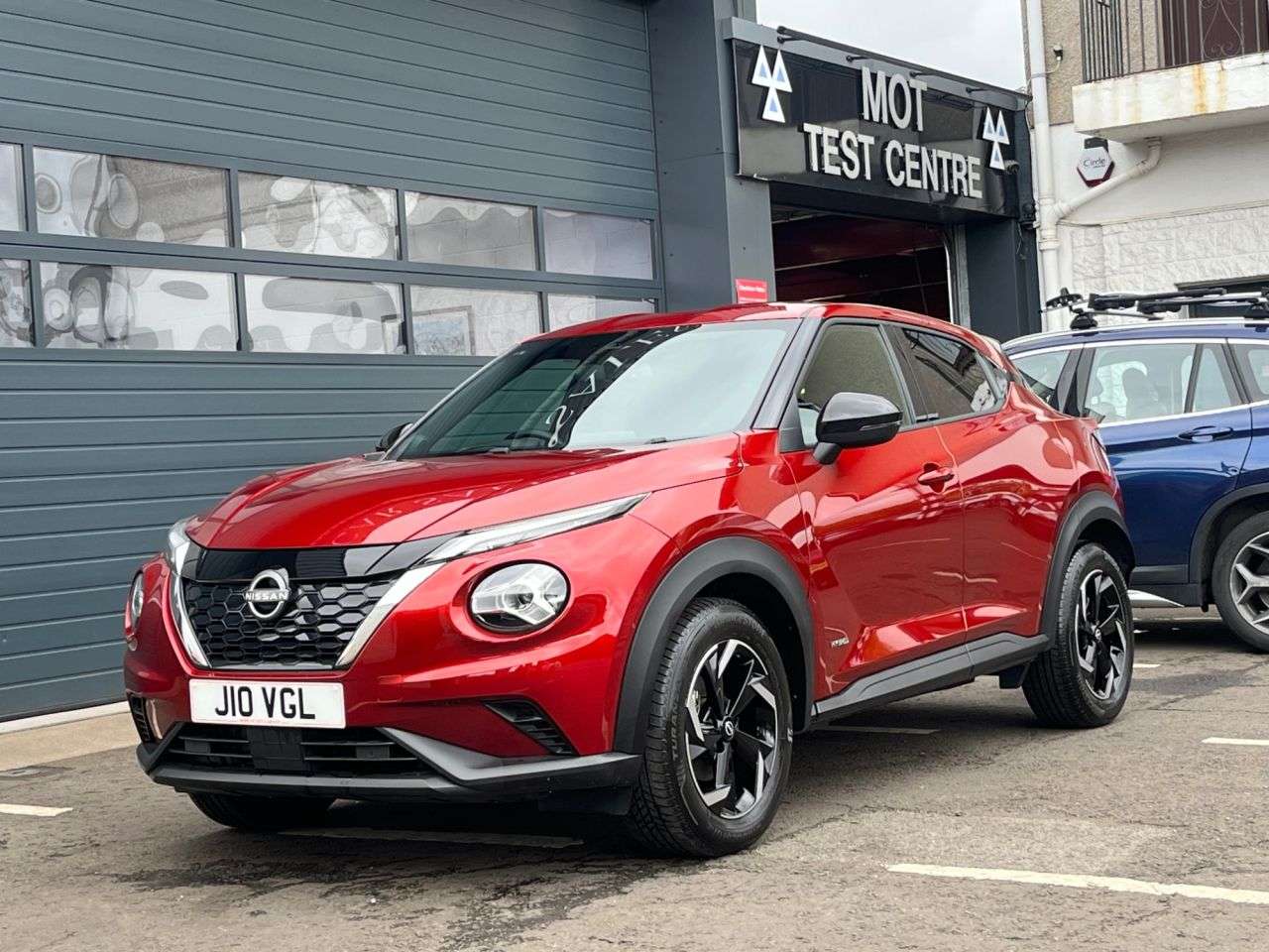 A 2023 NISSAN JUKE 1.6 N-Connecta SUV 5dr Petrol Hybrid Auto Euro 6 (143 ps) ***ONE OWNER + CA A 2023 NISSAN JUKE 1.6 N-Connecta SUV 5dr Petrol Hybrid Auto Euro 6 (143 ps) ***ONE OWNER + CA