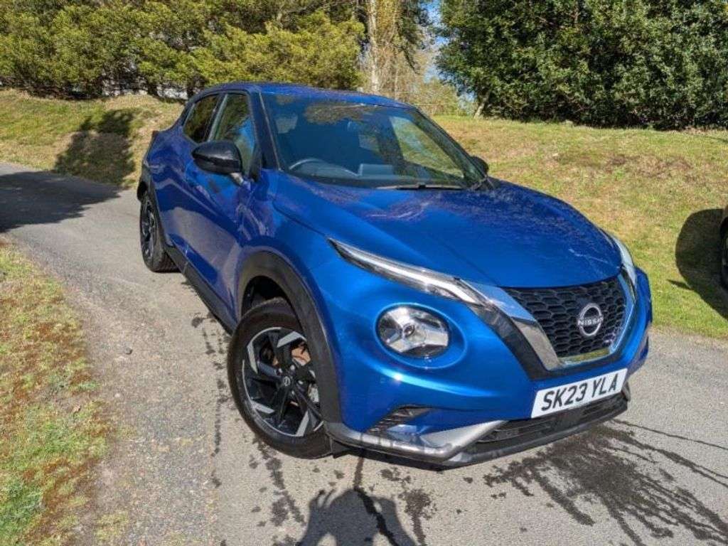 A 2023 NISSAN JUKE 1.0 DIG-T N-Connecta SUV 5dr Petrol DCT Auto Euro 6 (s/s) (114 ps) ***ONE O A 2023 NISSAN JUKE 1.0 DIG-T N-Connecta SUV 5dr Petrol DCT Auto Euro 6 (s/s) (114 ps) ***ONE O
