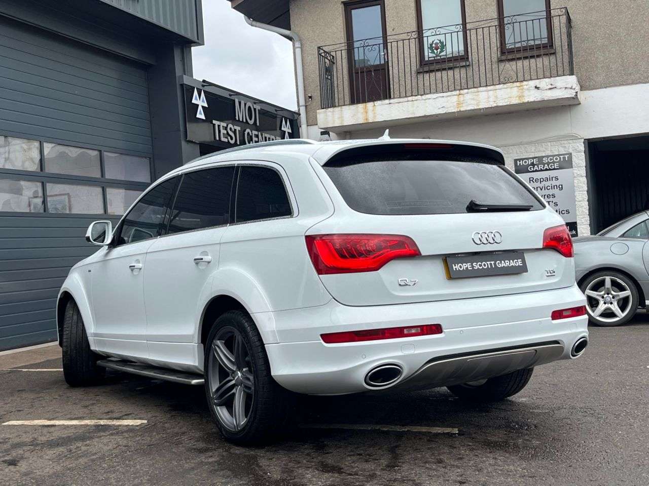 2015 AUDI Q7 2015 AUDI Q7