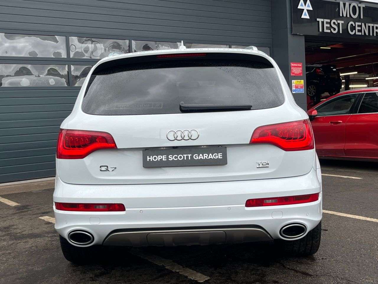 2015 AUDI Q7 2015 AUDI Q7