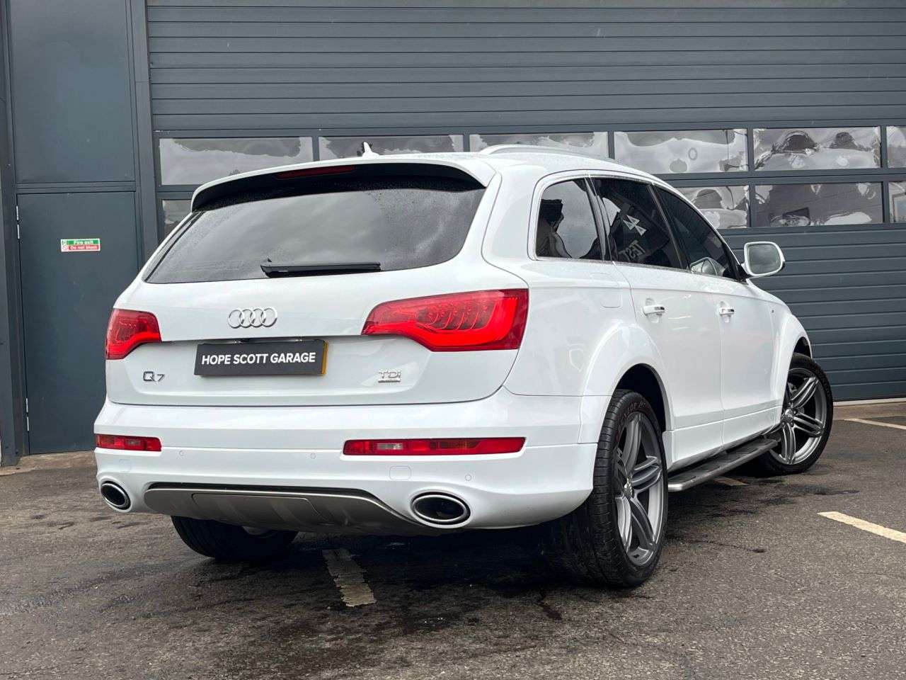 2015 AUDI Q7 2015 AUDI Q7