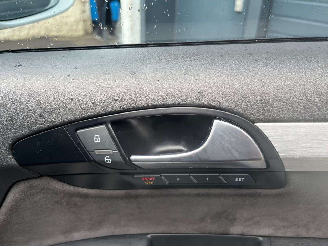 2015 AUDI Q7 2015 AUDI Q7