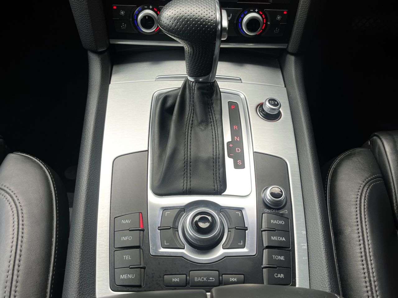 2015 AUDI Q7 2015 AUDI Q7