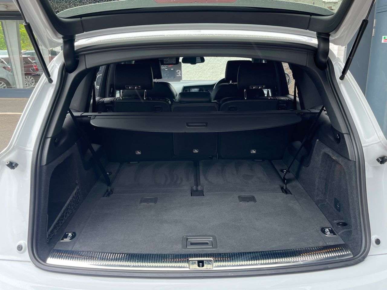 2015 AUDI Q7 2015 AUDI Q7