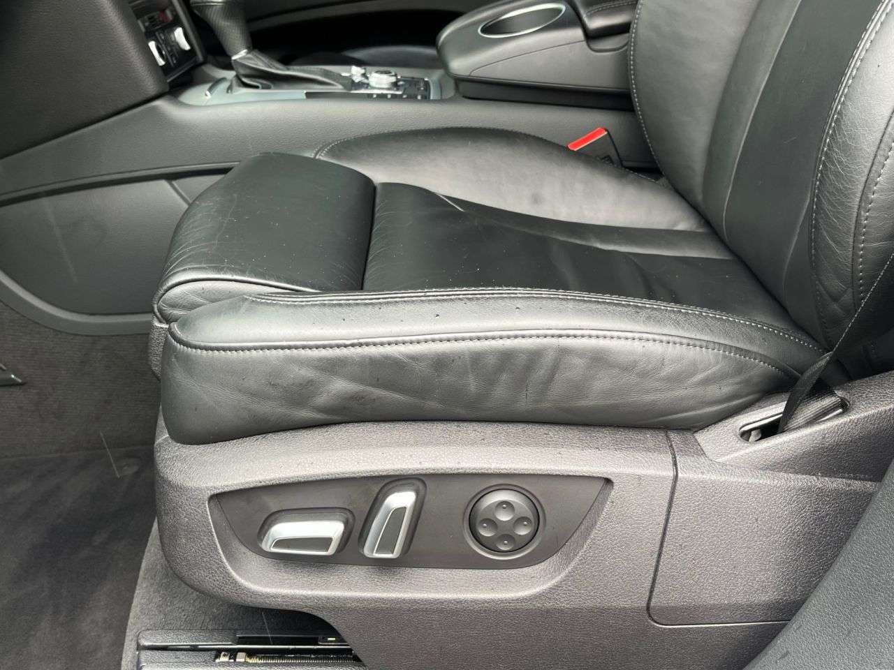 2015 AUDI Q7 2015 AUDI Q7