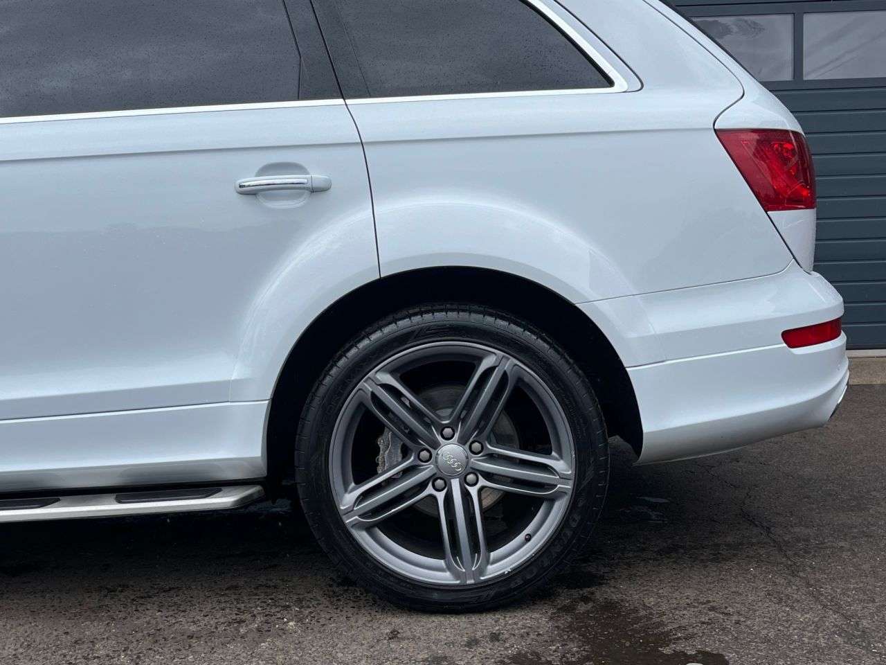 2015 AUDI Q7 2015 AUDI Q7