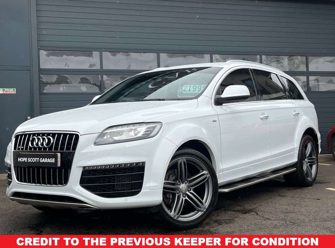 A 2015 AUDI Q7 3.0 TDI V6 S line Sport Edition {7 seats} SUV 5dr Diesel Tiptronic quattro A 2015 AUDI Q7 3.0 TDI V6 S line Sport Edition {7 seats} SUV 5dr Diesel Tiptronic quattro