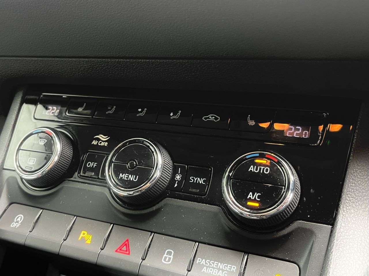 2020 SKODA KAROQ 2020 SKODA KAROQ