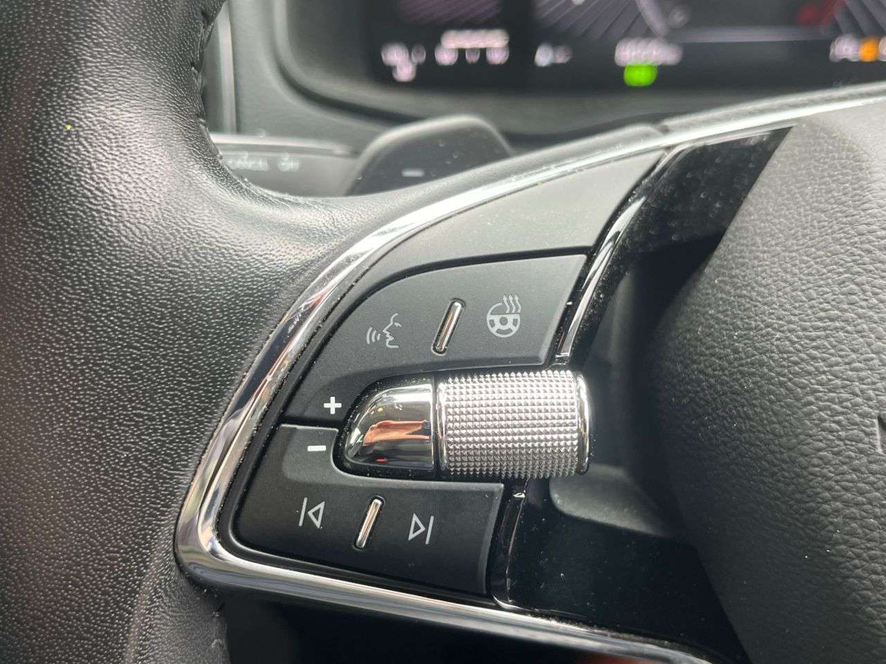 2023 SKODA KAROQ 2023 SKODA KAROQ