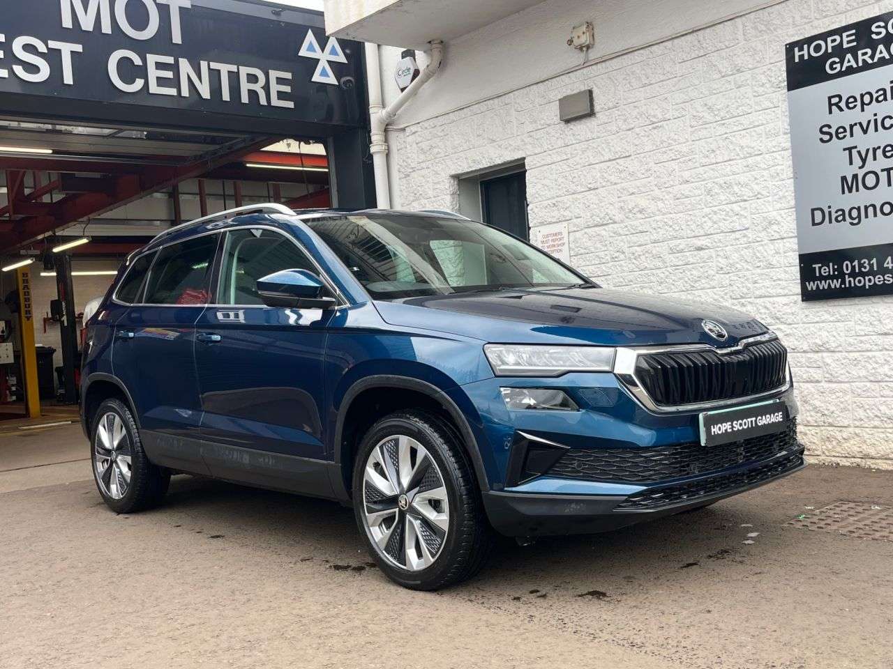 A 2023 SKODA KAROQ 1.5 TSI ACT SE L SUV 5dr Petrol DSG Euro 6 (s/s) (150 ps) ***ONE OWNER + CA A 2023 SKODA KAROQ 1.5 TSI ACT SE L SUV 5dr Petrol DSG Euro 6 (s/s) (150 ps) ***ONE OWNER + CA