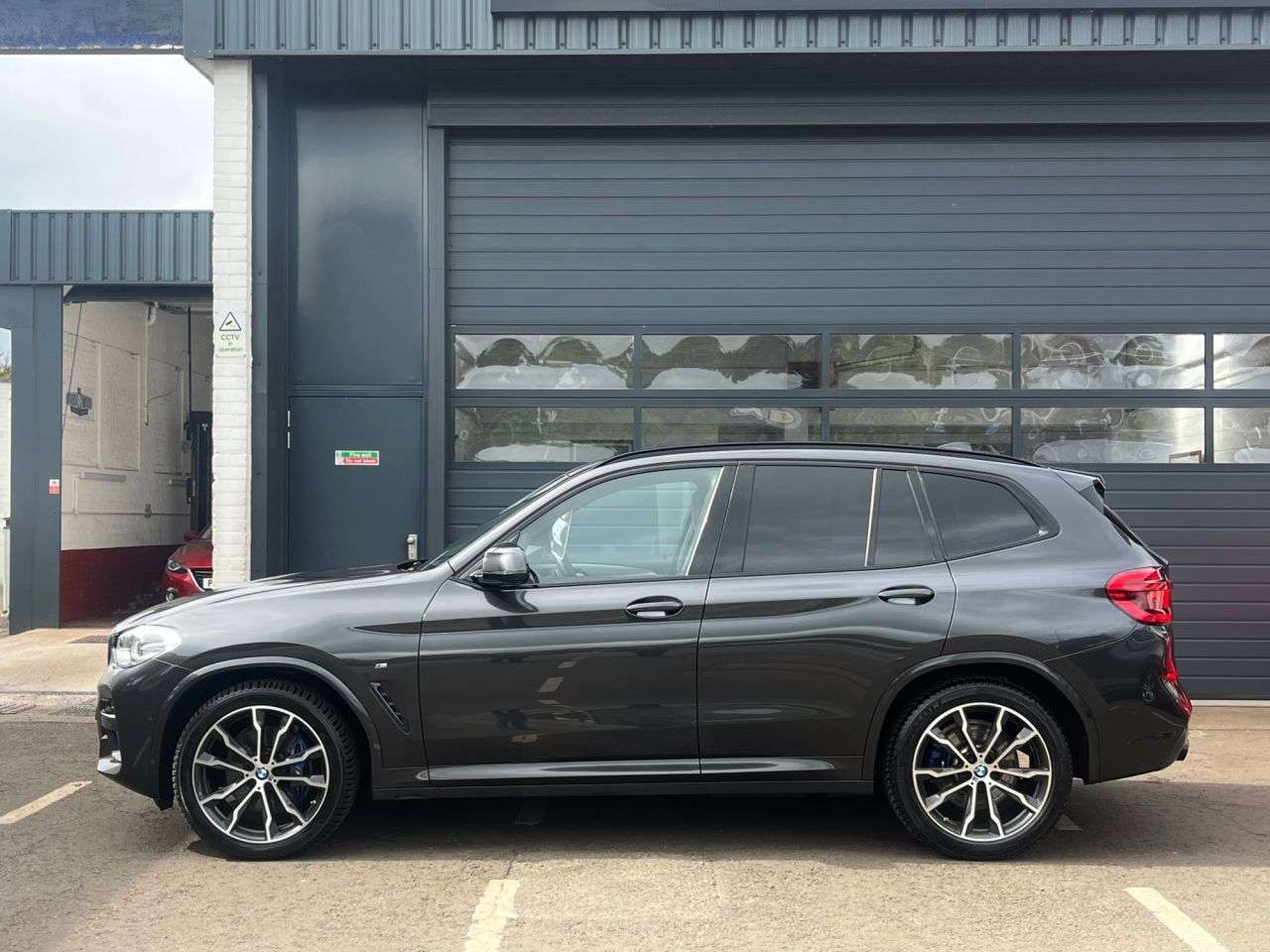 A 2021 BMW X3 2.0 20d MHT M Sport SUV 5dr Diesel Hybrid Auto xDrive Euro 6 (s/s) (190 ps) A 2021 BMW X3 2.0 20d MHT M Sport SUV 5dr Diesel Hybrid Auto xDrive Euro 6 (s/s) (190 ps)