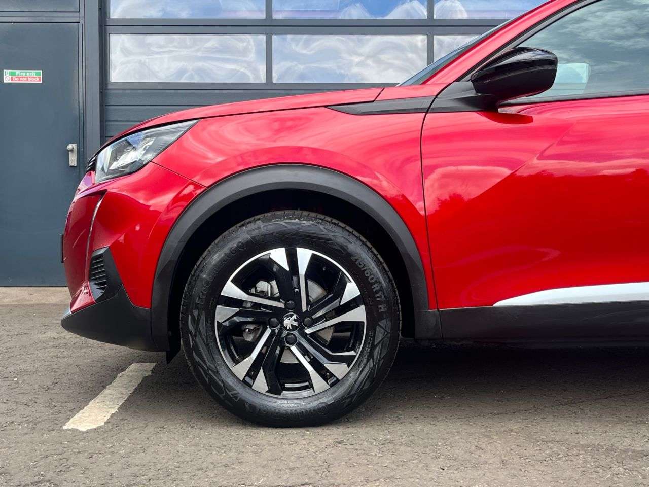 2023 PEUGEOT 2008 2023 PEUGEOT 2008