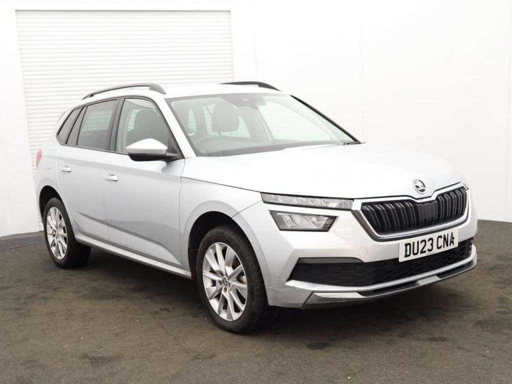 A 2023 SKODA KAMIQ 1.0 TSI SE Drive SUV 5dr Petrol Manual Euro 6 (s/s) (95 ps) ***ONE OWNER+FU A 2023 SKODA KAMIQ 1.0 TSI SE Drive SUV 5dr Petrol Manual Euro 6 (s/s) (95 ps) ***ONE OWNER+FU