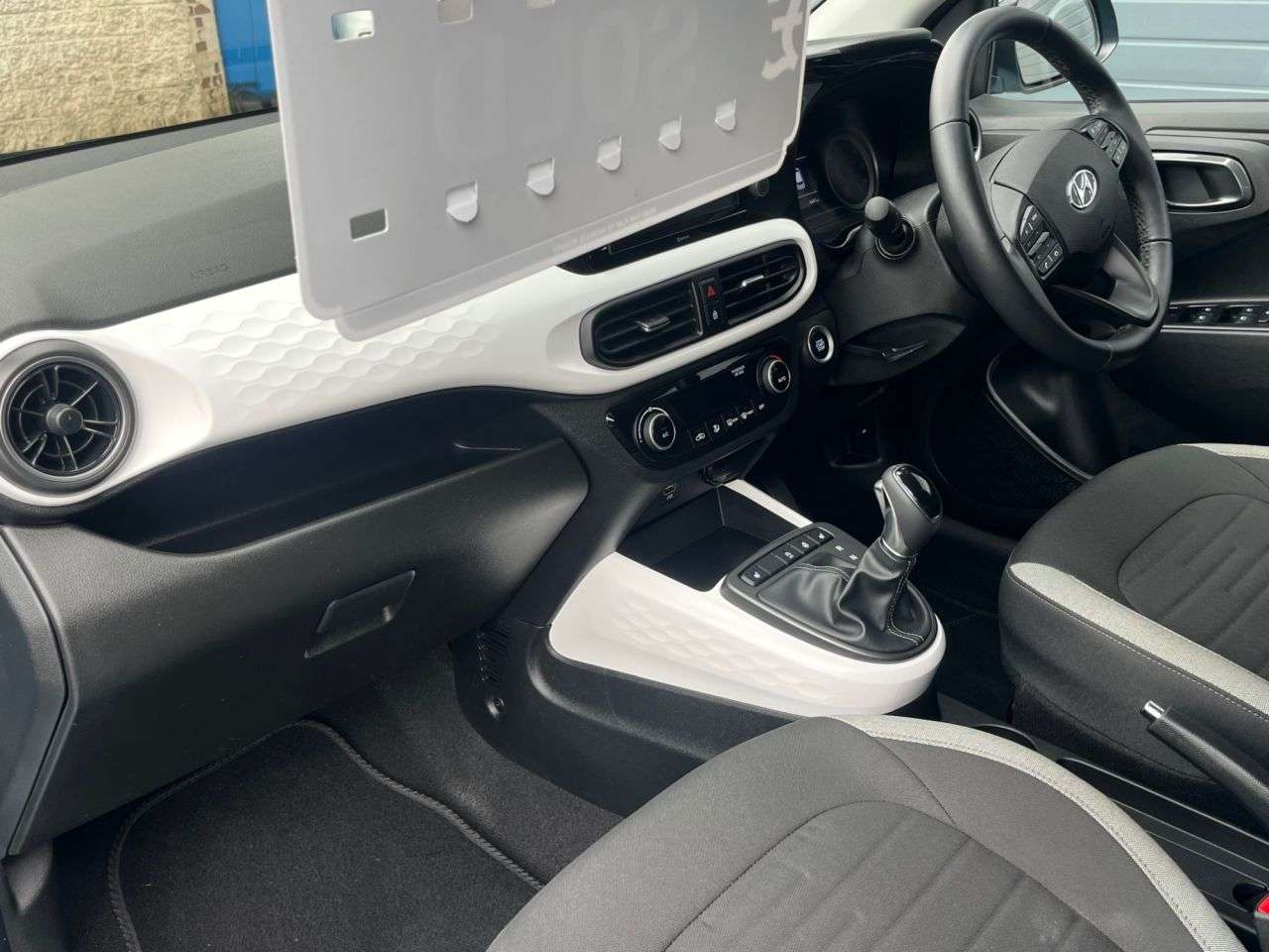 2023 HYUNDAI I10 2023 HYUNDAI I10