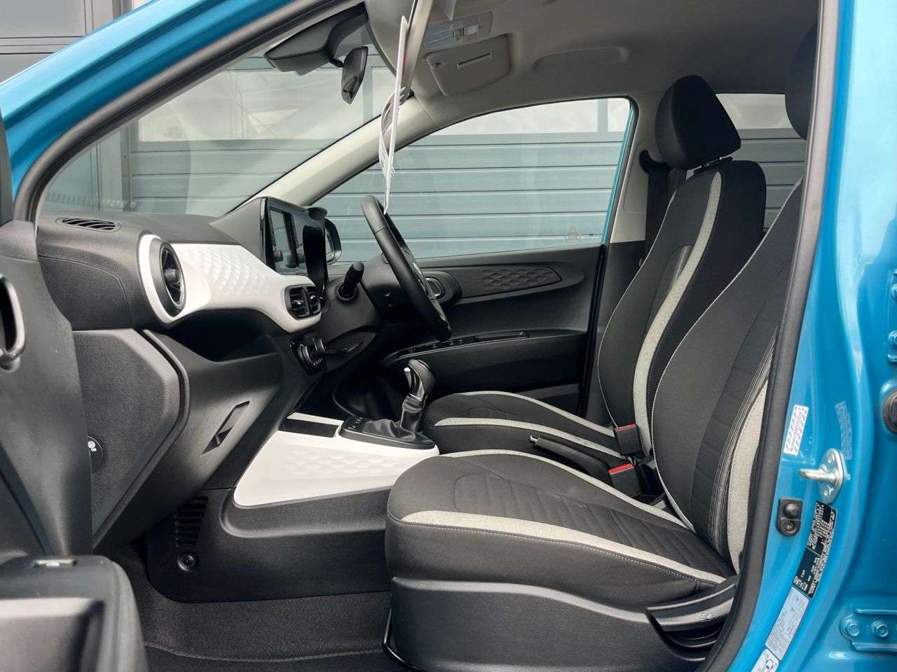 2023 HYUNDAI I10 2023 HYUNDAI I10