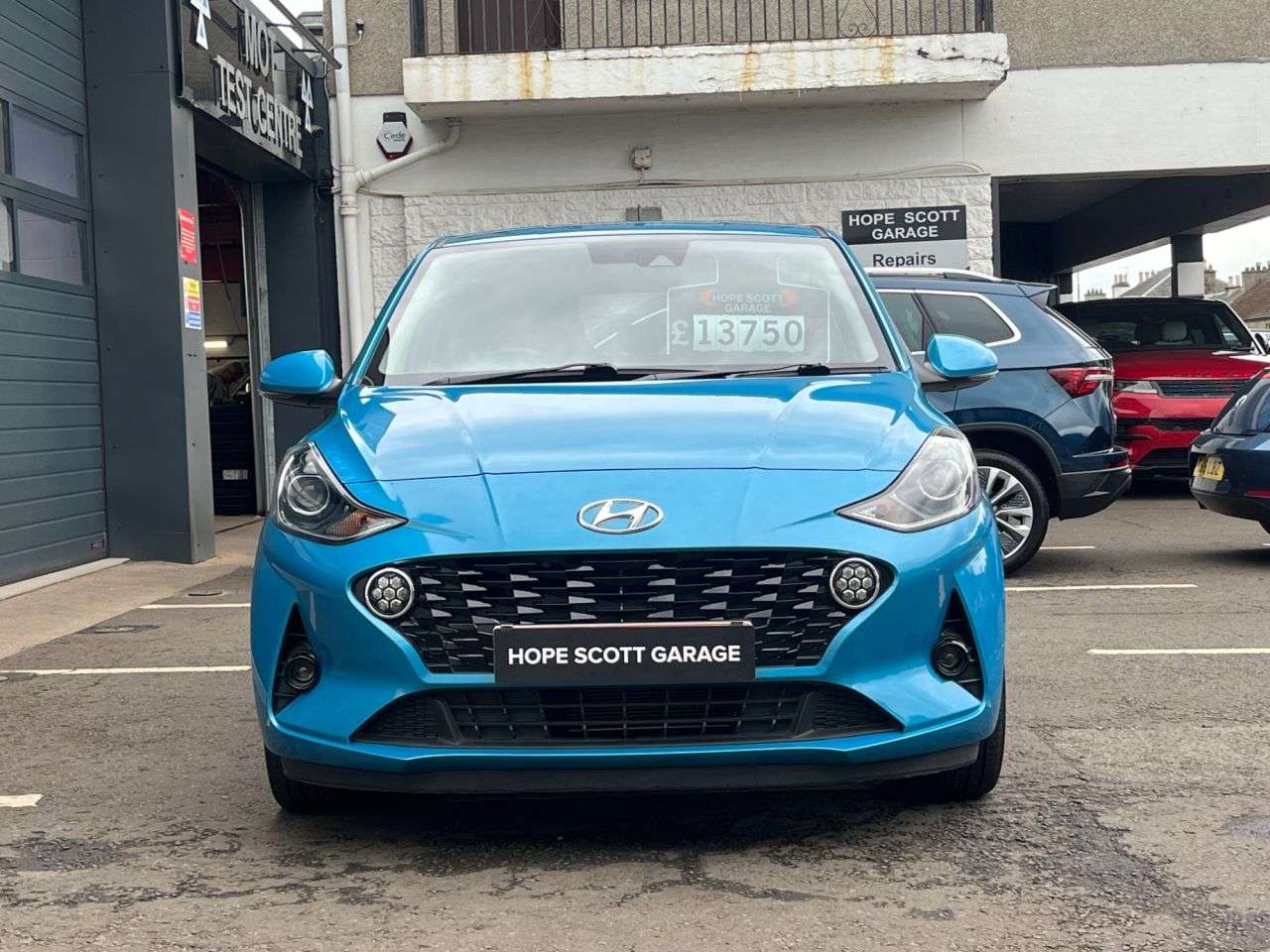A 2023 HYUNDAI I10 1.0 Premium Hatchback 5dr Petrol Auto Euro 6 (s/s) ***1OWNER+HEATEDSEATS+CA A 2023 HYUNDAI I10 1.0 Premium Hatchback 5dr Petrol Auto Euro 6 (s/s) ***1OWNER+HEATEDSEATS+CA