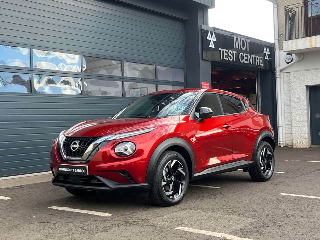 A 2023 NISSAN JUKE 1.0 DIG-T N-Connecta SUV 5dr Petrol Manual Euro 6 (s/s) (114 ps) ***ONE OWN A 2023 NISSAN JUKE 1.0 DIG-T N-Connecta SUV 5dr Petrol Manual Euro 6 (s/s) (114 ps) ***ONE OWN
