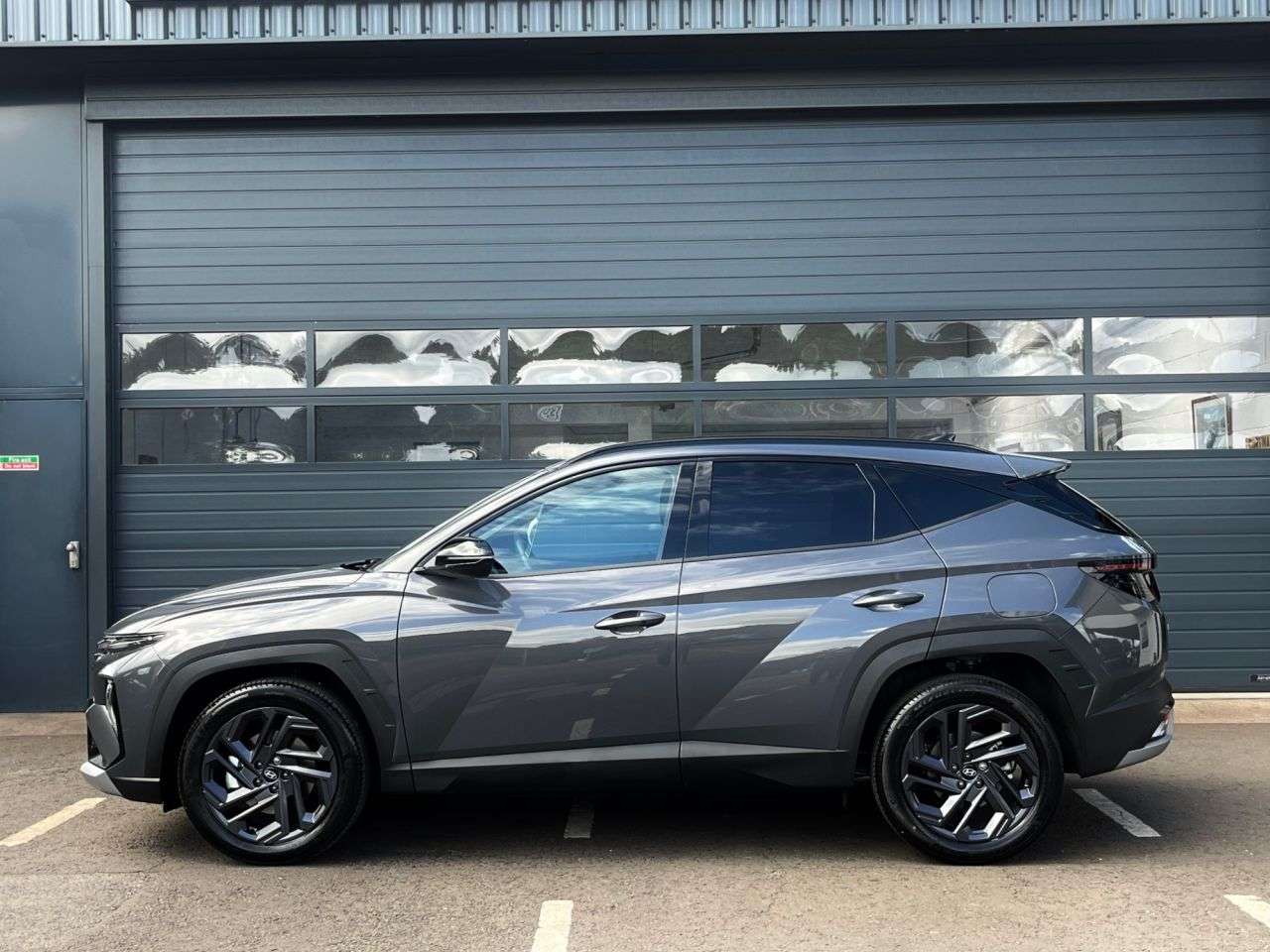 A 2026 HYUNDAI TUCSON 1.6 T-GDi Black Line SUV 5dr Petrol Manual Euro 6 (s/s) (150 ps) ***1OWNER+ A 2026 HYUNDAI TUCSON 1.6 T-GDi Black Line SUV 5dr Petrol Manual Euro 6 (s/s) (150 ps) ***1OWNER+