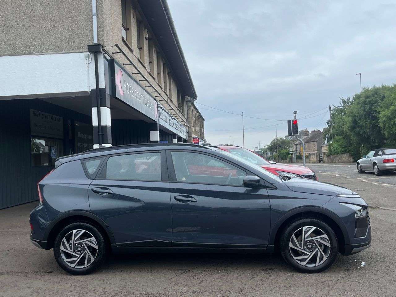 A 2025 HYUNDAI BAYON 1.0 T-GDi Advance SUV 5dr Petrol Manual Euro 6 (s/s) (100 ps) ***ONE OWNER A 2025 HYUNDAI BAYON 1.0 T-GDi Advance SUV 5dr Petrol Manual Euro 6 (s/s) (100 ps) ***ONE OWNER