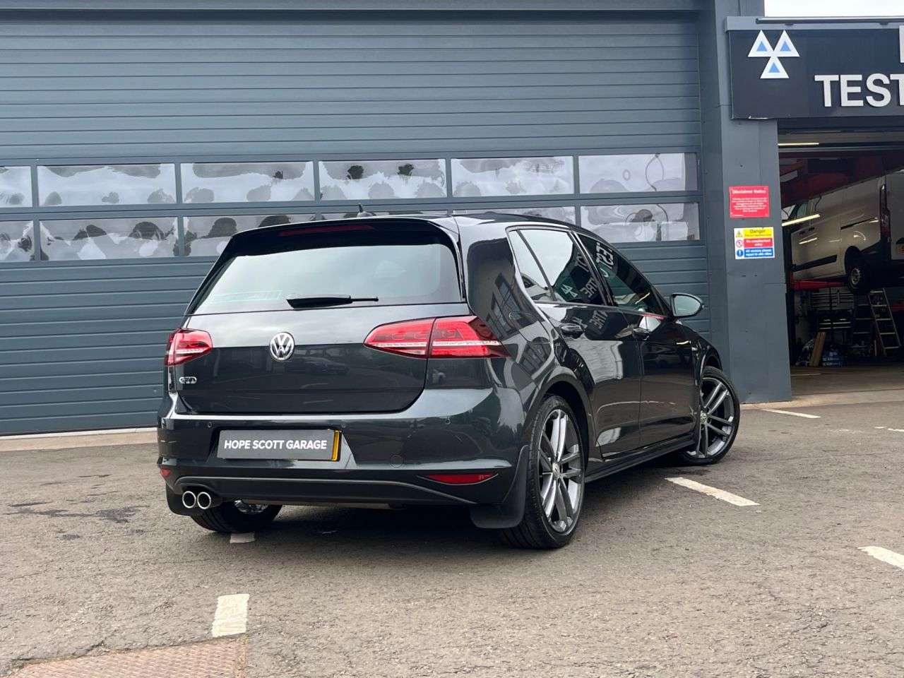 2017 VOLKSWAGEN GOLF 2017 VOLKSWAGEN GOLF