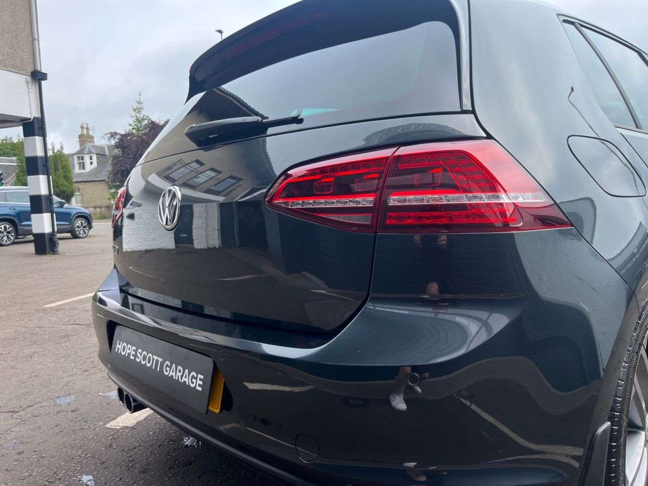 2017 VOLKSWAGEN GOLF 2017 VOLKSWAGEN GOLF