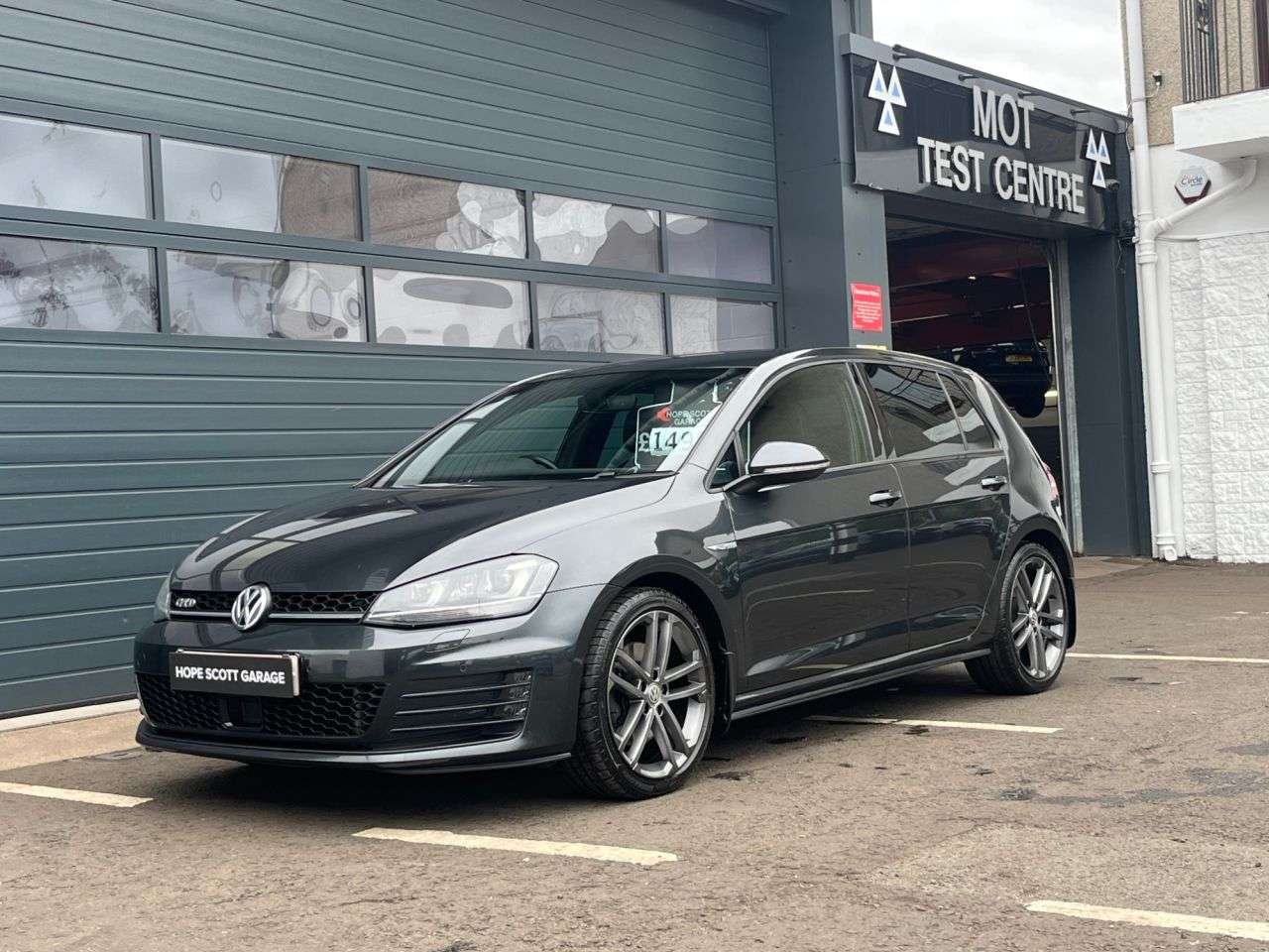 2017 VOLKSWAGEN GOLF 2017 VOLKSWAGEN GOLF