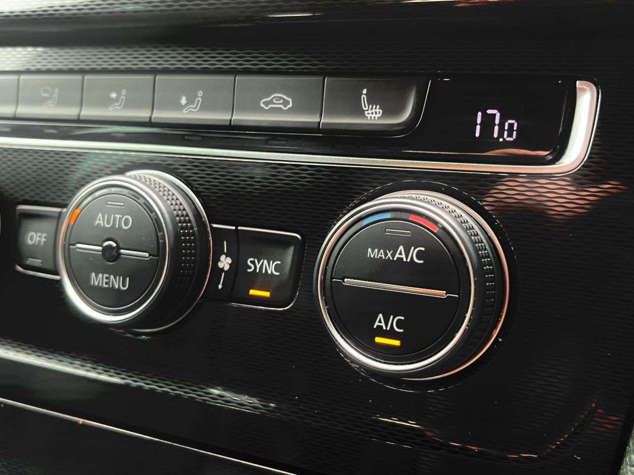 2017 VOLKSWAGEN GOLF 2017 VOLKSWAGEN GOLF
