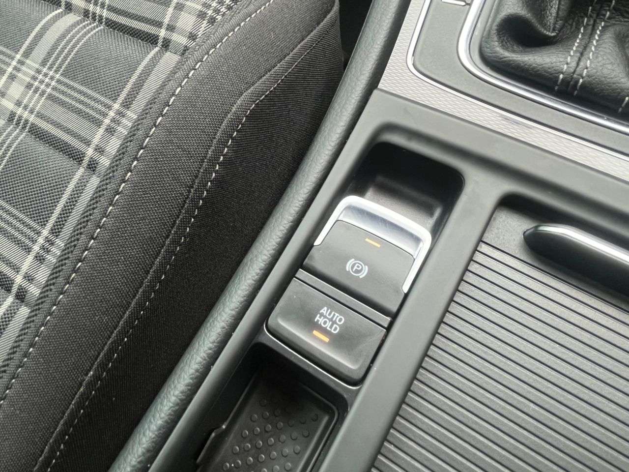 2017 VOLKSWAGEN GOLF 2017 VOLKSWAGEN GOLF