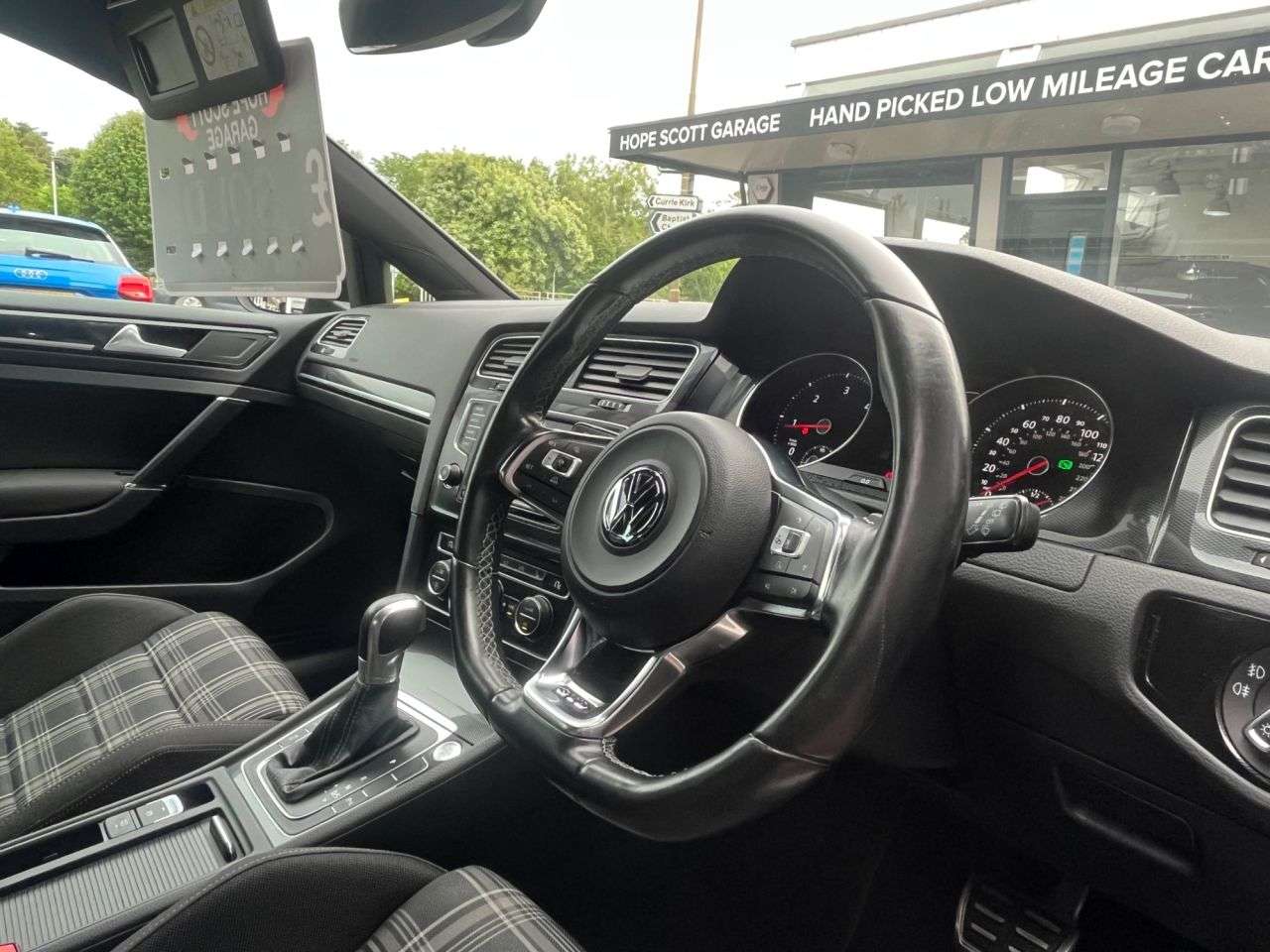 2017 VOLKSWAGEN GOLF 2017 VOLKSWAGEN GOLF