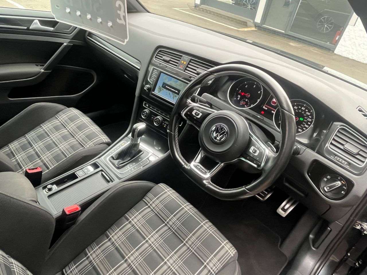 2017 VOLKSWAGEN GOLF 2017 VOLKSWAGEN GOLF