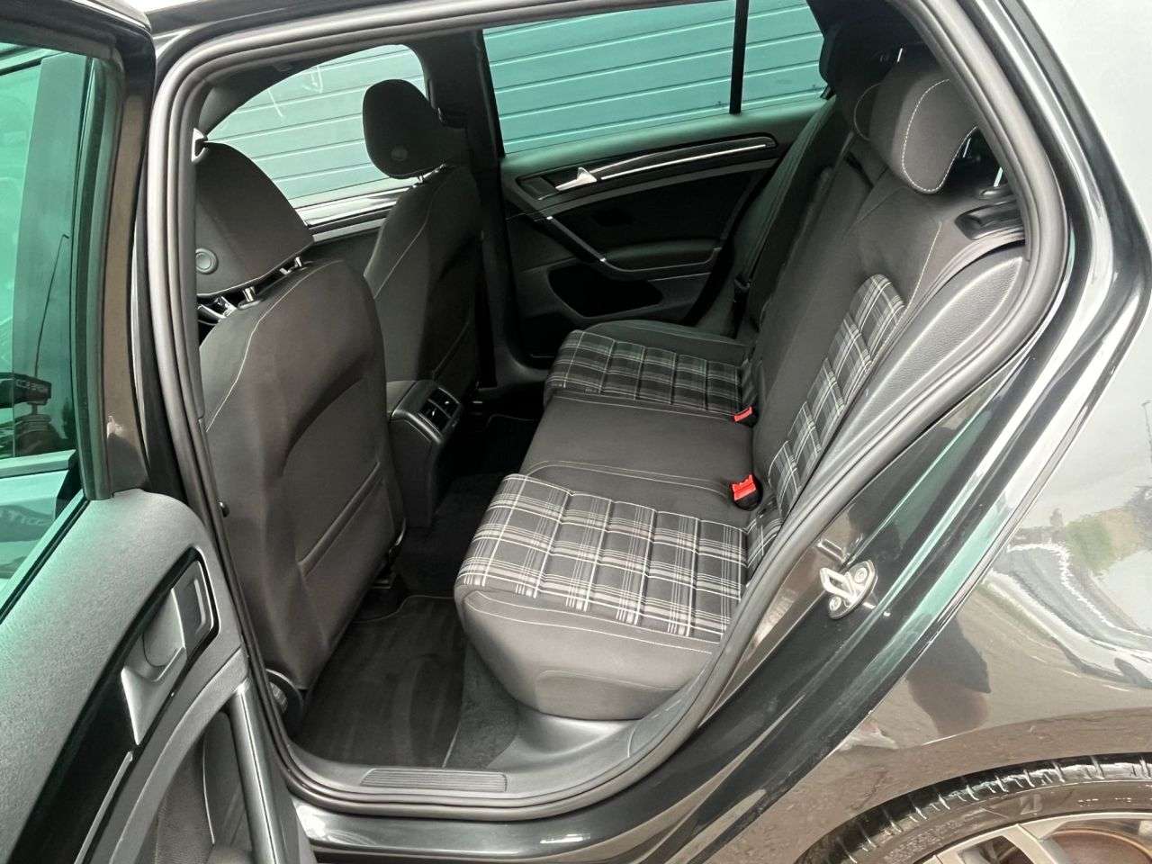 2017 VOLKSWAGEN GOLF 2017 VOLKSWAGEN GOLF
