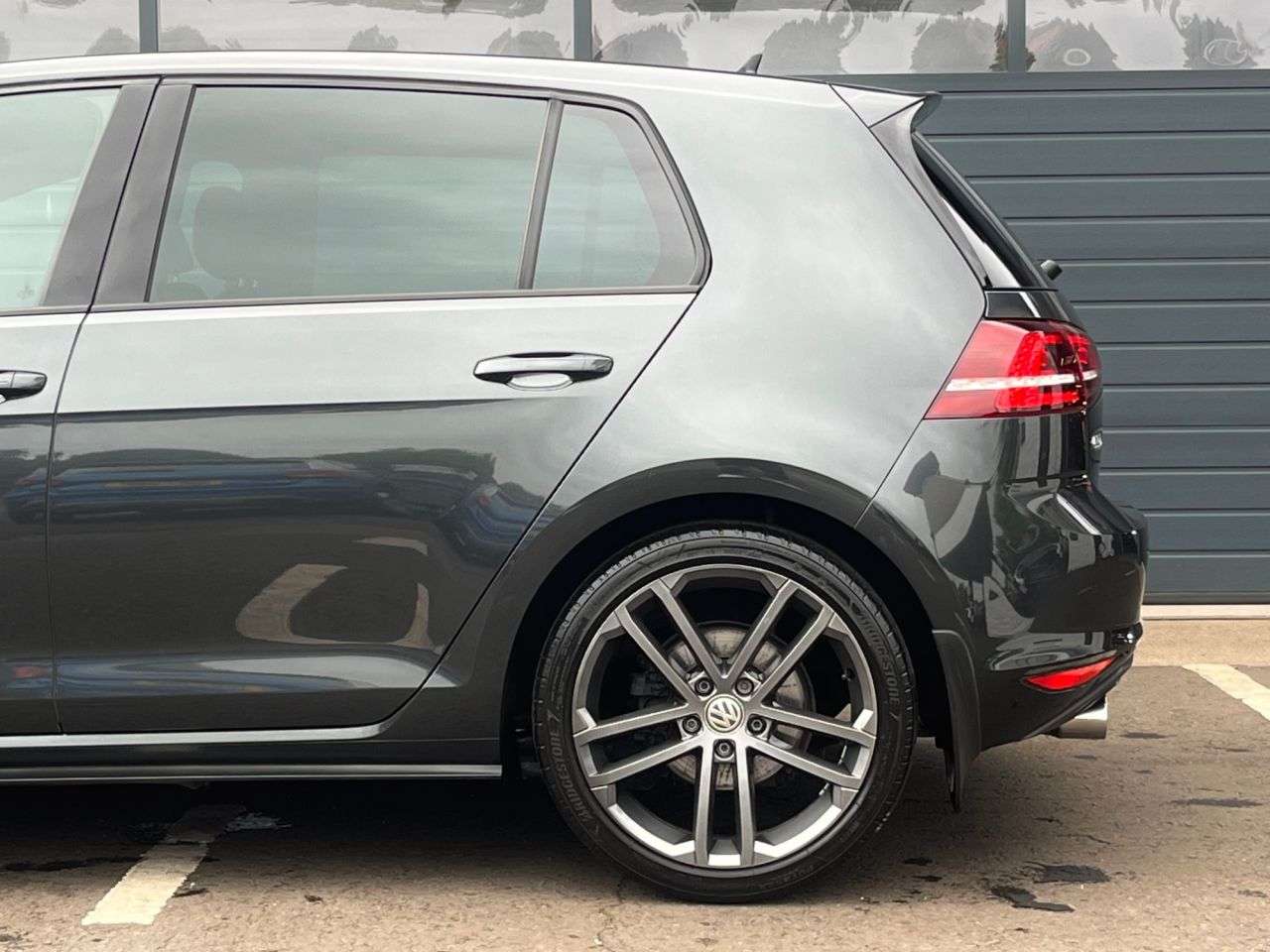 2017 VOLKSWAGEN GOLF 2017 VOLKSWAGEN GOLF