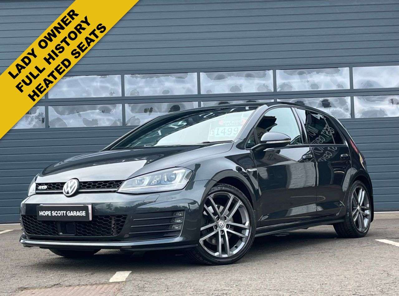A 2017 VOLKSWAGEN GOLF 2.0 TDI BlueMotion Tech GTD Hatchback 5dr Diesel DSG Euro 6 (s/s) (184 ps) A 2017 VOLKSWAGEN GOLF 2.0 TDI BlueMotion Tech GTD Hatchback 5dr Diesel DSG Euro 6 (s/s) (184 ps)