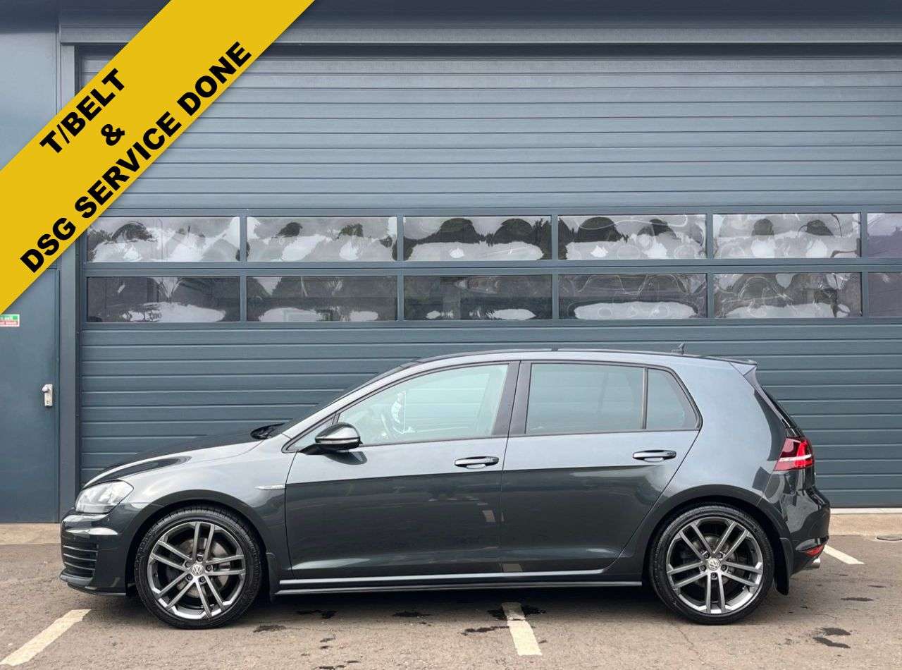 A 2017 VOLKSWAGEN GOLF 2.0 TDI BlueMotion Tech GTD Hatchback 5dr Diesel DSG Euro 6 (s/s) (184 ps) A 2017 VOLKSWAGEN GOLF 2.0 TDI BlueMotion Tech GTD Hatchback 5dr Diesel DSG Euro 6 (s/s) (184 ps)