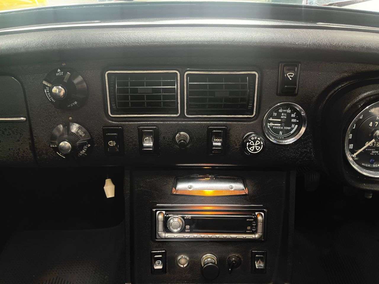 1974 MG MGB GT 1974 MG MGB GT