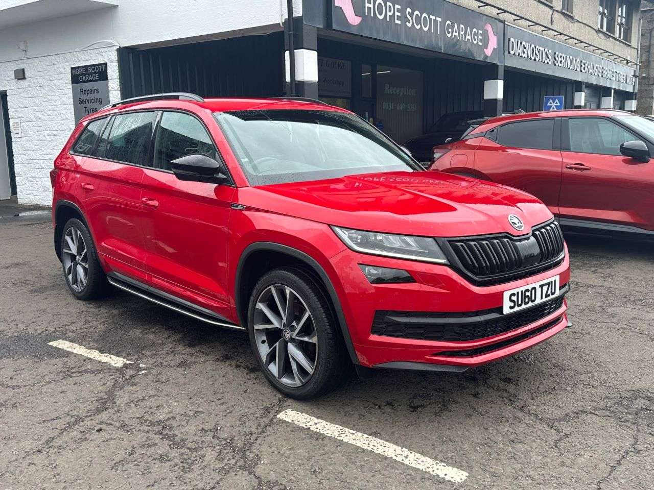 A 2018 SKODA KODIAQ 2.0 TDI SportLine SUV 5dr Diesel DSG 4WD Euro 6 (s/s) (7 Seat) (150 ps) A 2018 SKODA KODIAQ 2.0 TDI SportLine SUV 5dr Diesel DSG 4WD Euro 6 (s/s) (7 Seat) (150 ps)