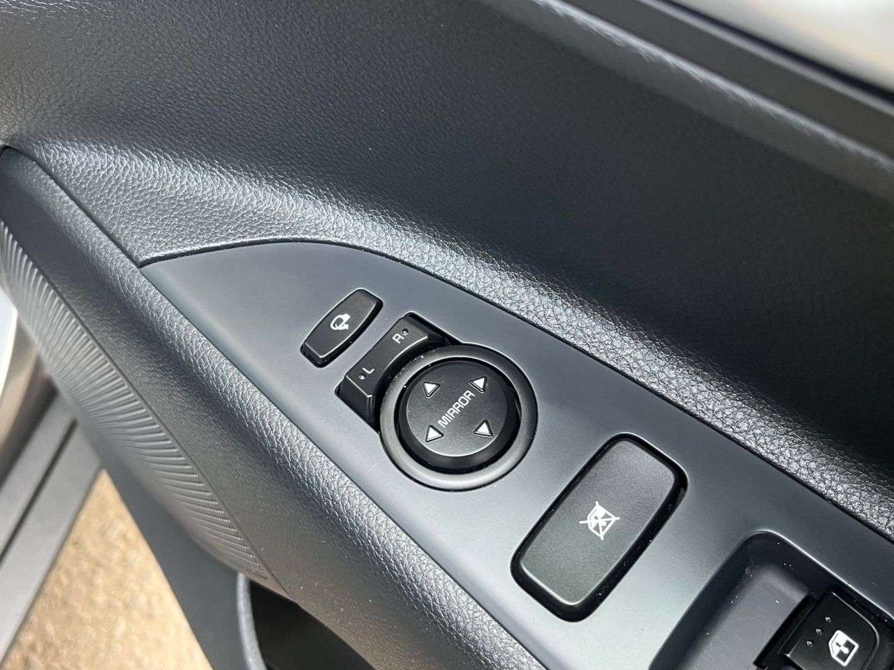 2025 KIA STONIC 2025 KIA STONIC