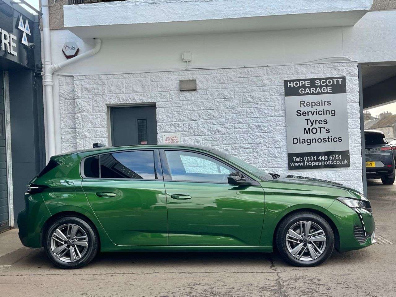 A 2022 PEUGEOT 308 1.2 PureTech Active Premium Hatchback 5dr Petrol EAT Euro 6 (s/s) (130 ps) A 2022 PEUGEOT 308 1.2 PureTech Active Premium Hatchback 5dr Petrol EAT Euro 6 (s/s) (130 ps)