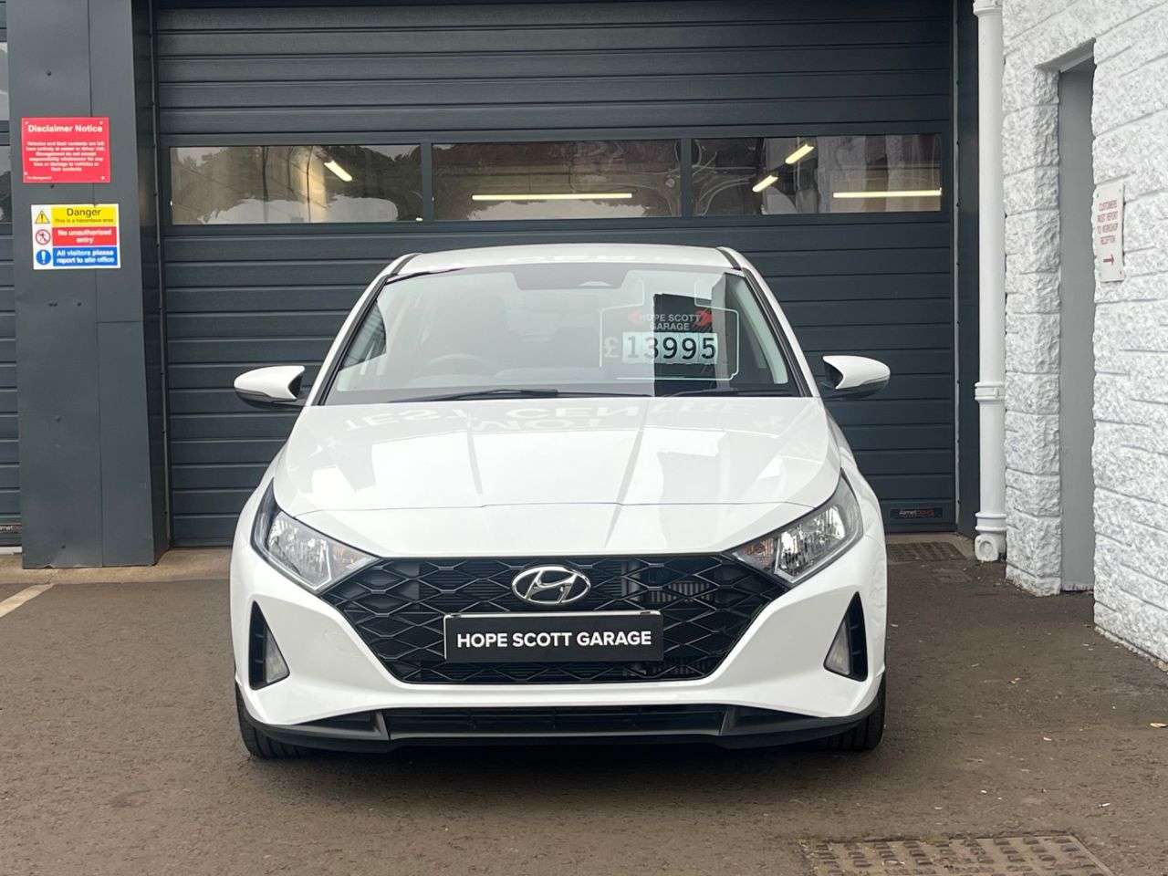 A 2023 HYUNDAI I20 1.0 T-GDi MHEV SE Connect Hatchback 5dr Petrol Hybrid DCT Automatic Euro 6 A 2023 HYUNDAI I20 1.0 T-GDi MHEV SE Connect Hatchback 5dr Petrol Hybrid DCT Automatic Euro 6