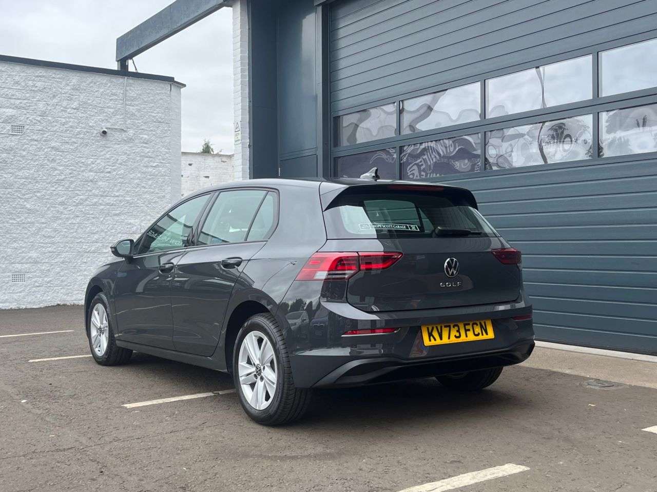 A 2023 VOLKSWAGEN GOLF 1.5 TSI Life Hatchback 5dr Petrol Manual Euro 6 (s/s) (130 ps) ***RETIRED D A 2023 VOLKSWAGEN GOLF 1.5 TSI Life Hatchback 5dr Petrol Manual Euro 6 (s/s) (130 ps) ***RETIRED D