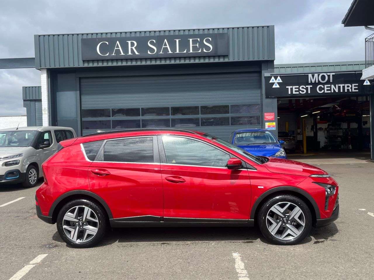 A 2023 HYUNDAI BAYON 1.0 T-GDi MHEV Premium SUV 5dr Petrol Hybrid DCT Euro 6 (s/s) (100 ps) A 2023 HYUNDAI BAYON 1.0 T-GDi MHEV Premium SUV 5dr Petrol Hybrid DCT Euro 6 (s/s) (100 ps)