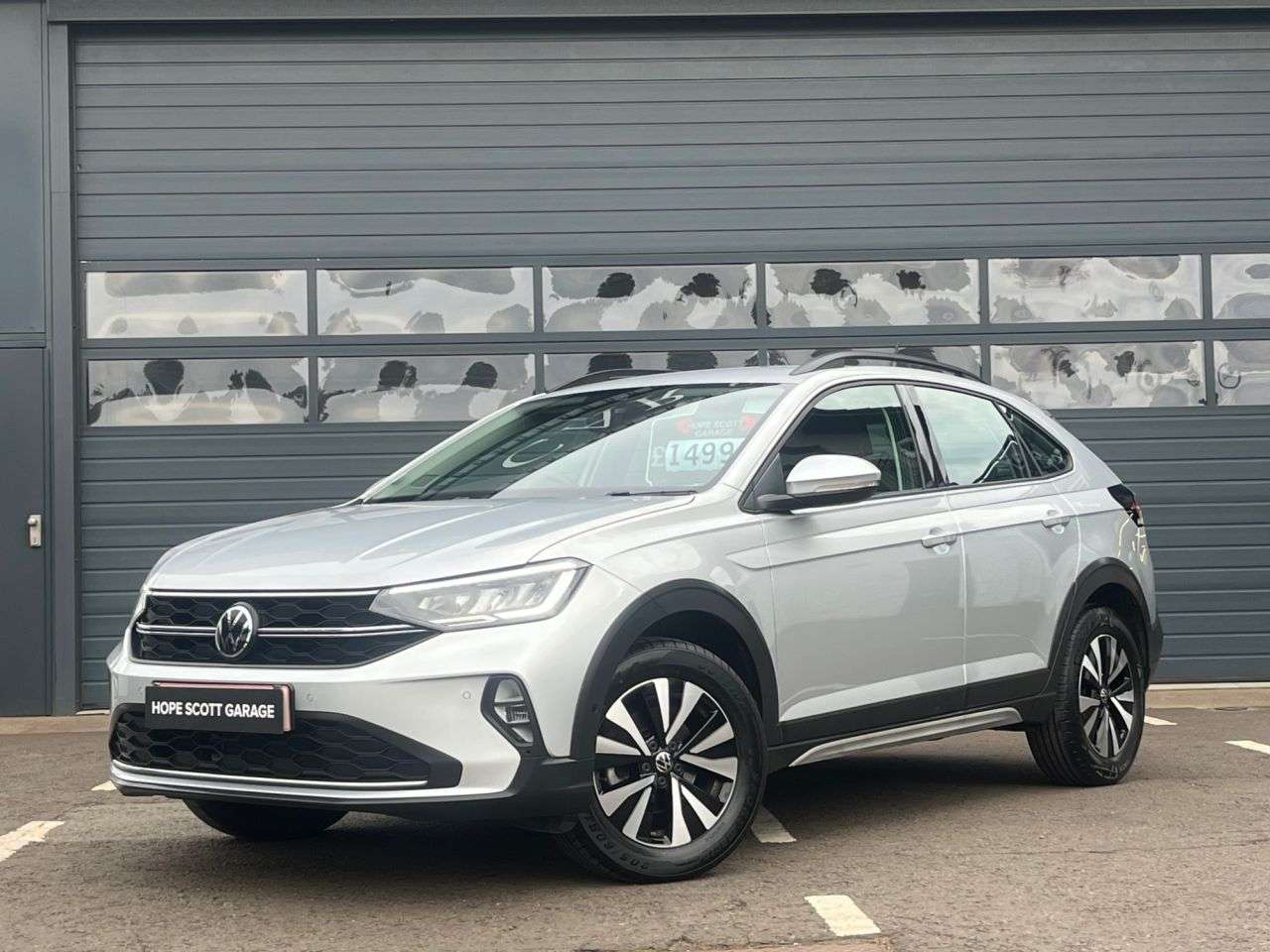 A 2023 VOLKSWAGEN TAIGO 1.0 TSI Life SUV 5dr Petrol Manual Euro 6 (s/s) (95 ps) ***ONE OWNER + APPL A 2023 VOLKSWAGEN TAIGO 1.0 TSI Life SUV 5dr Petrol Manual Euro 6 (s/s) (95 ps) ***ONE OWNER + APPL