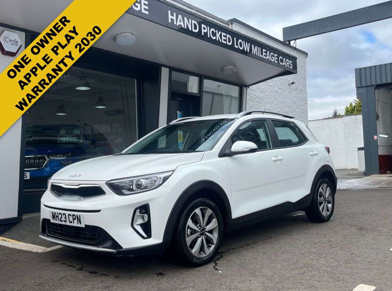 A 2023 KIA STONIC 1.0 T-GDi 2 SUV 5dr Petrol Manual Euro 6 (s/s) (99 bhp) ***ONE OWNER + KIA A 2023 KIA STONIC 1.0 T-GDi 2 SUV 5dr Petrol Manual Euro 6 (s/s) (99 bhp) ***ONE OWNER + KIA