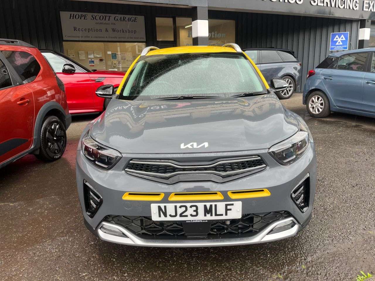 A 2023 KIA STONIC 1.0 T-GDi MHEV GT-Line S SUV 5dr Petrol Hybrid DCT Euro 6 (s/s) (118 bhp) * A 2023 KIA STONIC 1.0 T-GDi MHEV GT-Line S SUV 5dr Petrol Hybrid DCT Euro 6 (s/s) (118 bhp) *