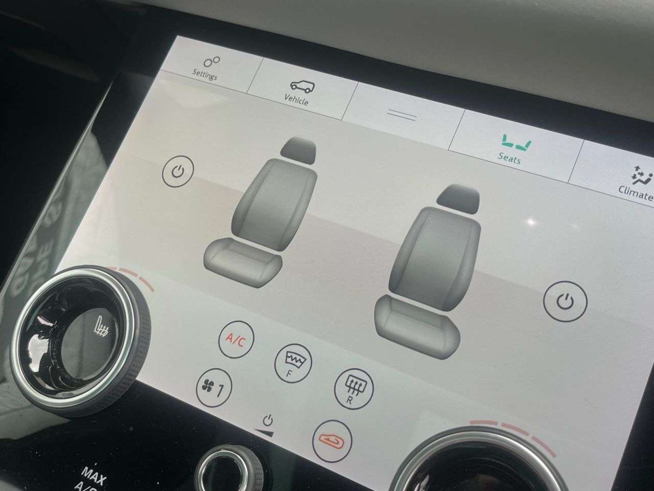 2019 LAND ROVER RANGE ROVER EVOQUE 2019 LAND ROVER RANGE ROVER EVOQUE