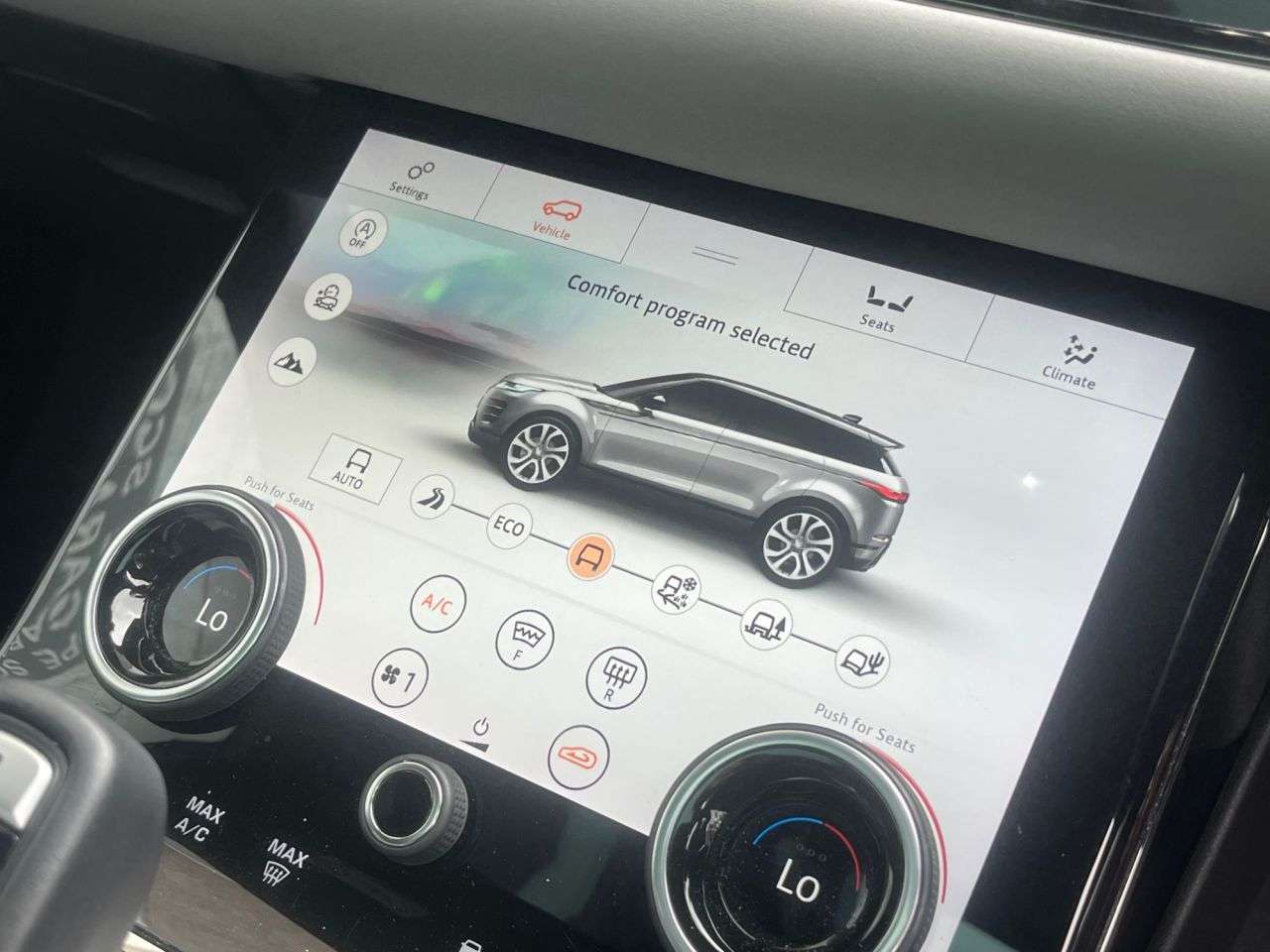 2019 LAND ROVER RANGE ROVER EVOQUE 2019 LAND ROVER RANGE ROVER EVOQUE