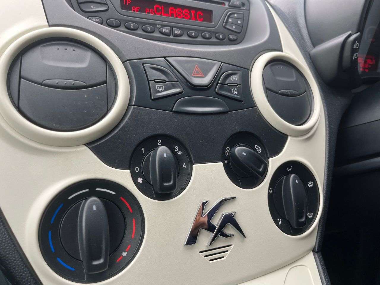2013 FORD KA 2013 FORD KA