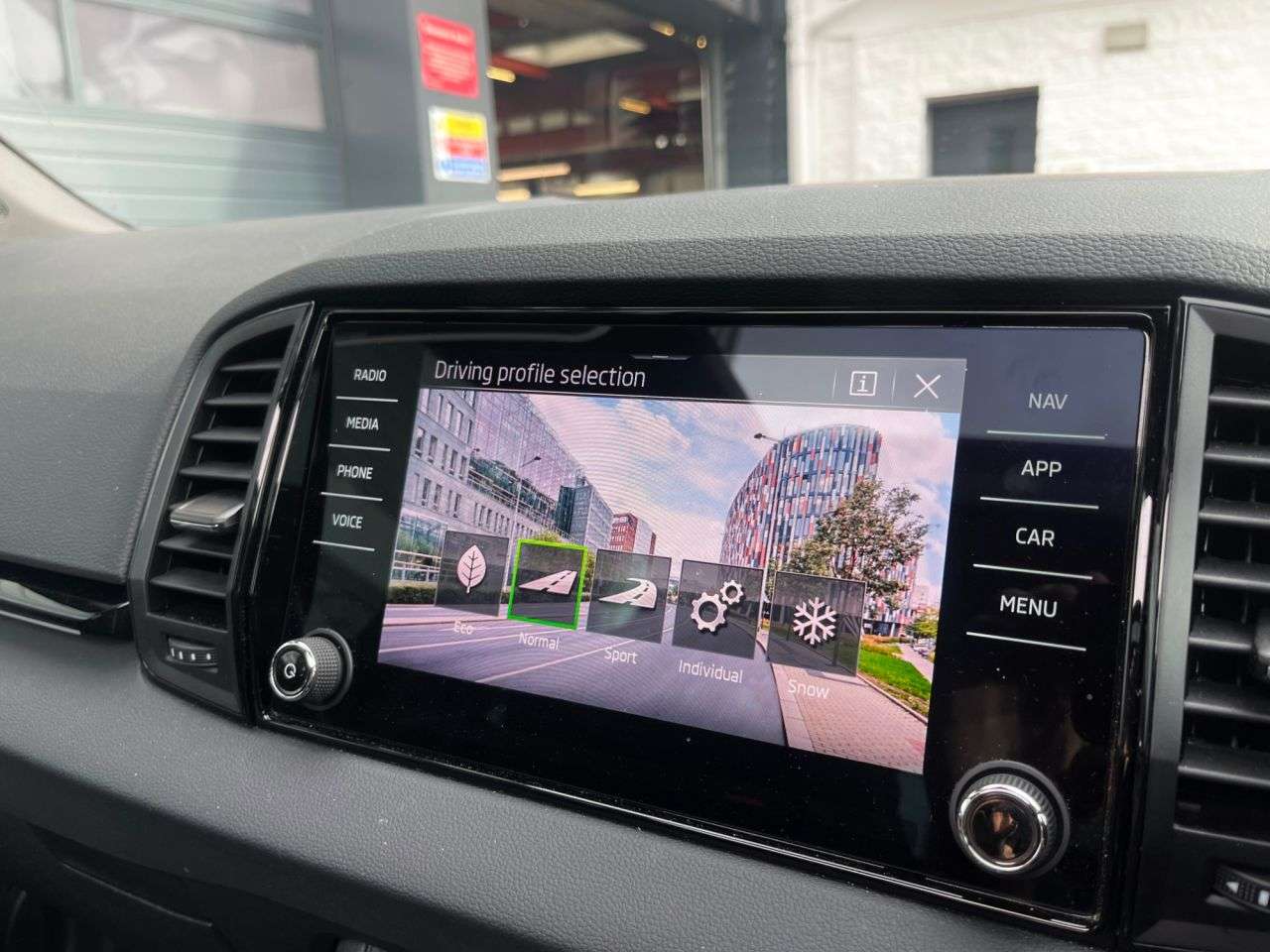 2024 SKODA KAROQ 2024 SKODA KAROQ