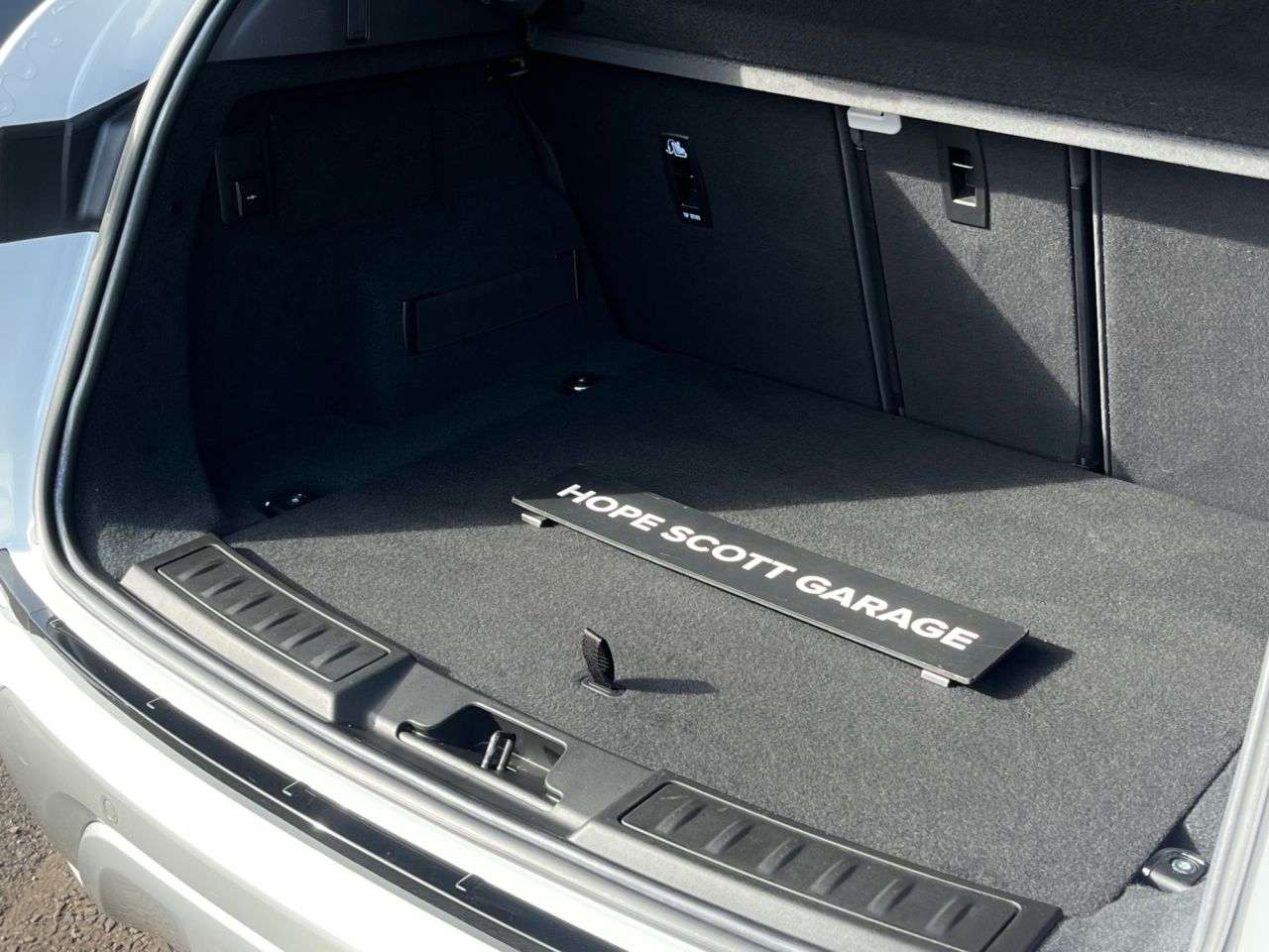 2022 LAND ROVER RANGE ROVER EVOQUE 2022 LAND ROVER RANGE ROVER EVOQUE
