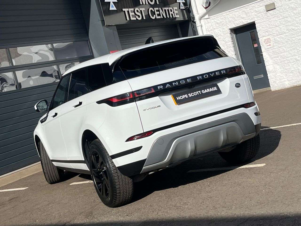 2022 LAND ROVER RANGE ROVER EVOQUE 2022 LAND ROVER RANGE ROVER EVOQUE